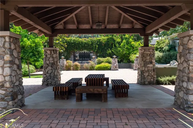 $928,000 | 1709 North Fair Oaks Avenue, Unit 118, Pasadena, CA 91103