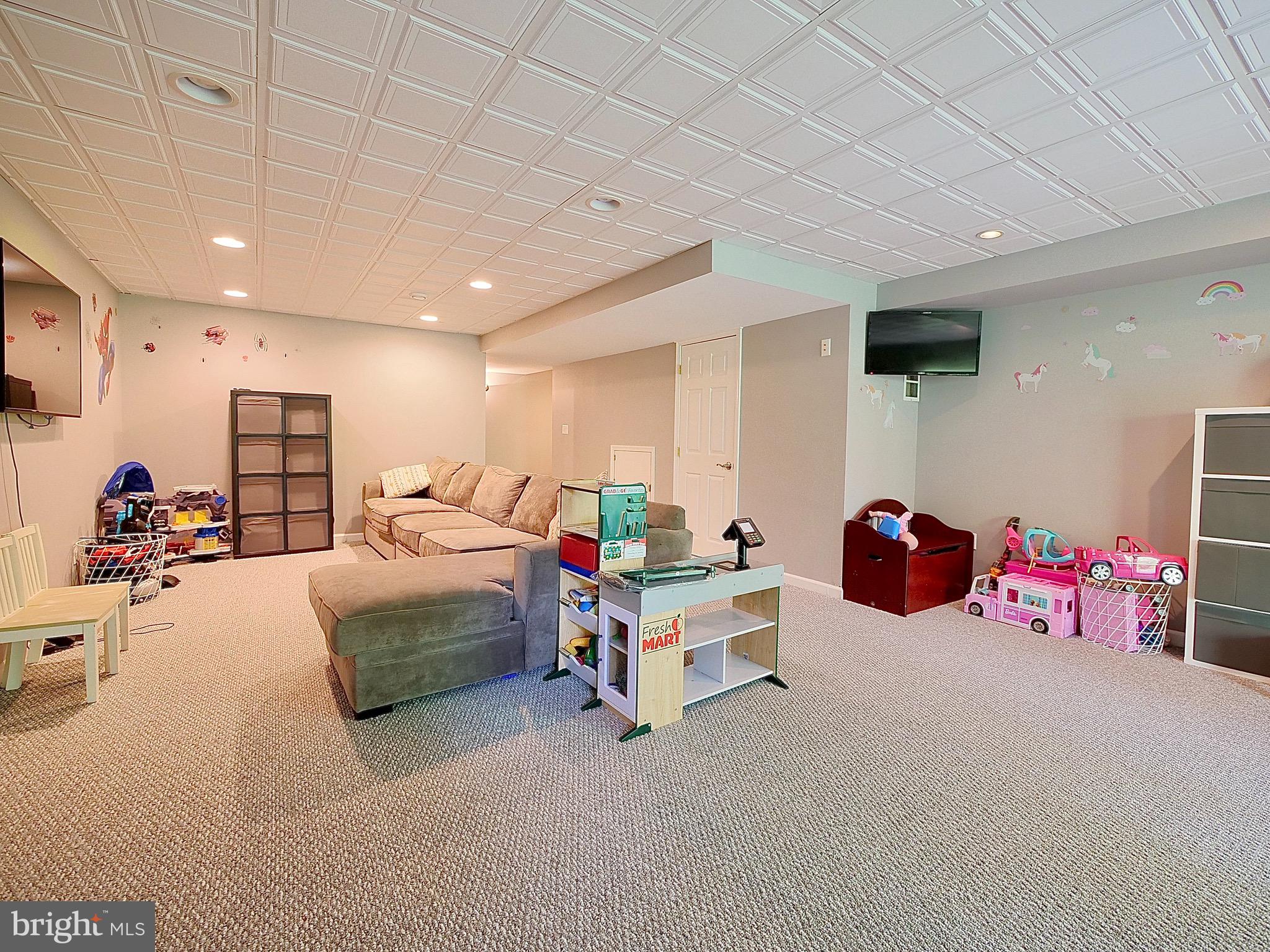 206 Springvalley Way Aston, PA 19014 - Photo 54 of 74 Gallery Image 54