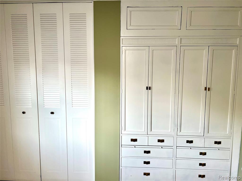 1199 South Sheldon Road, Unit 32 Plymouth, MI 48170 - Photo 19 of 41 Gallery Image 19
