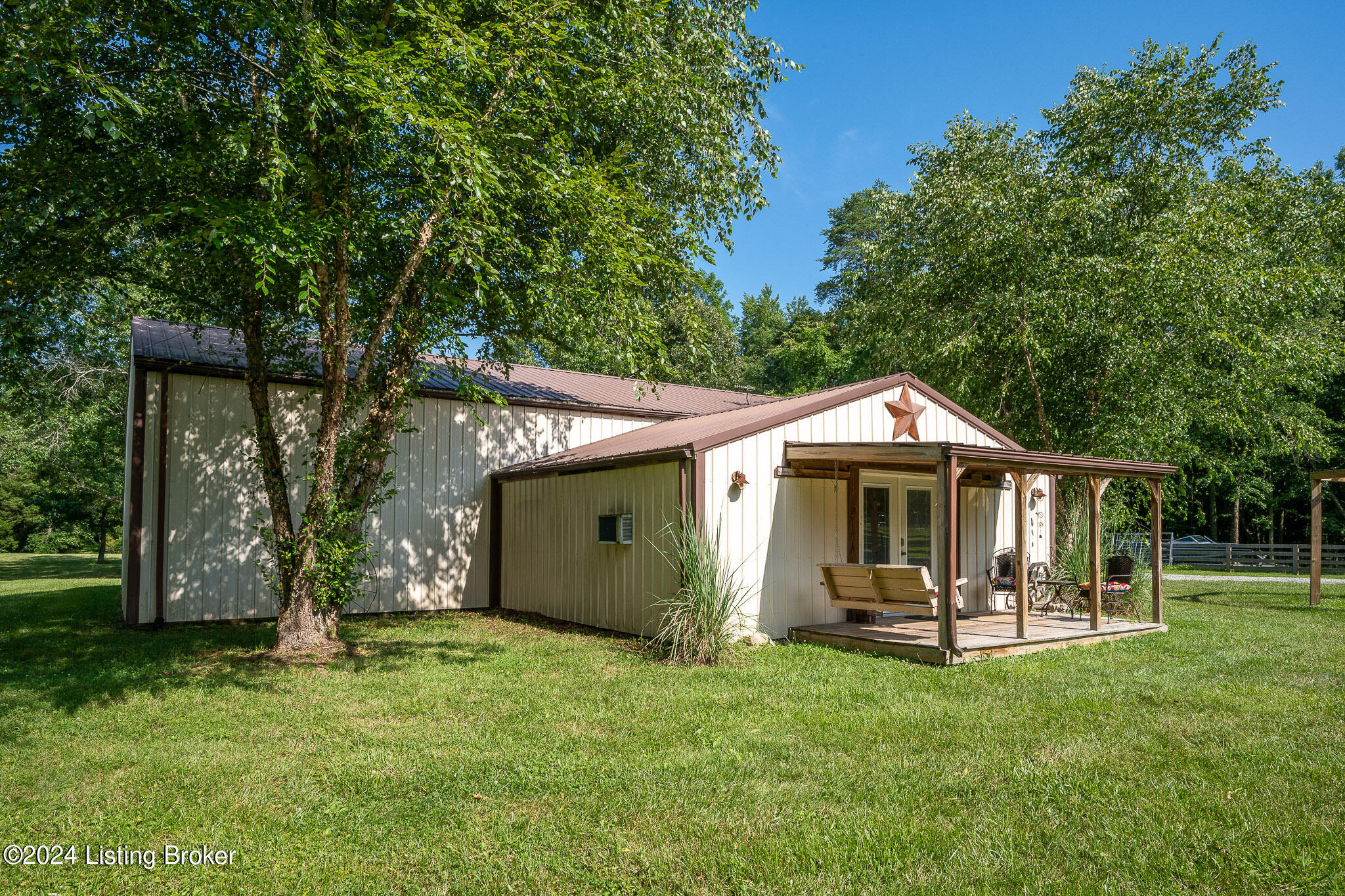 646 Castleman Branch Road Shepherdsville, KY 40165 - Photo 50 of 56 646 Castleman Branch Rd-45
