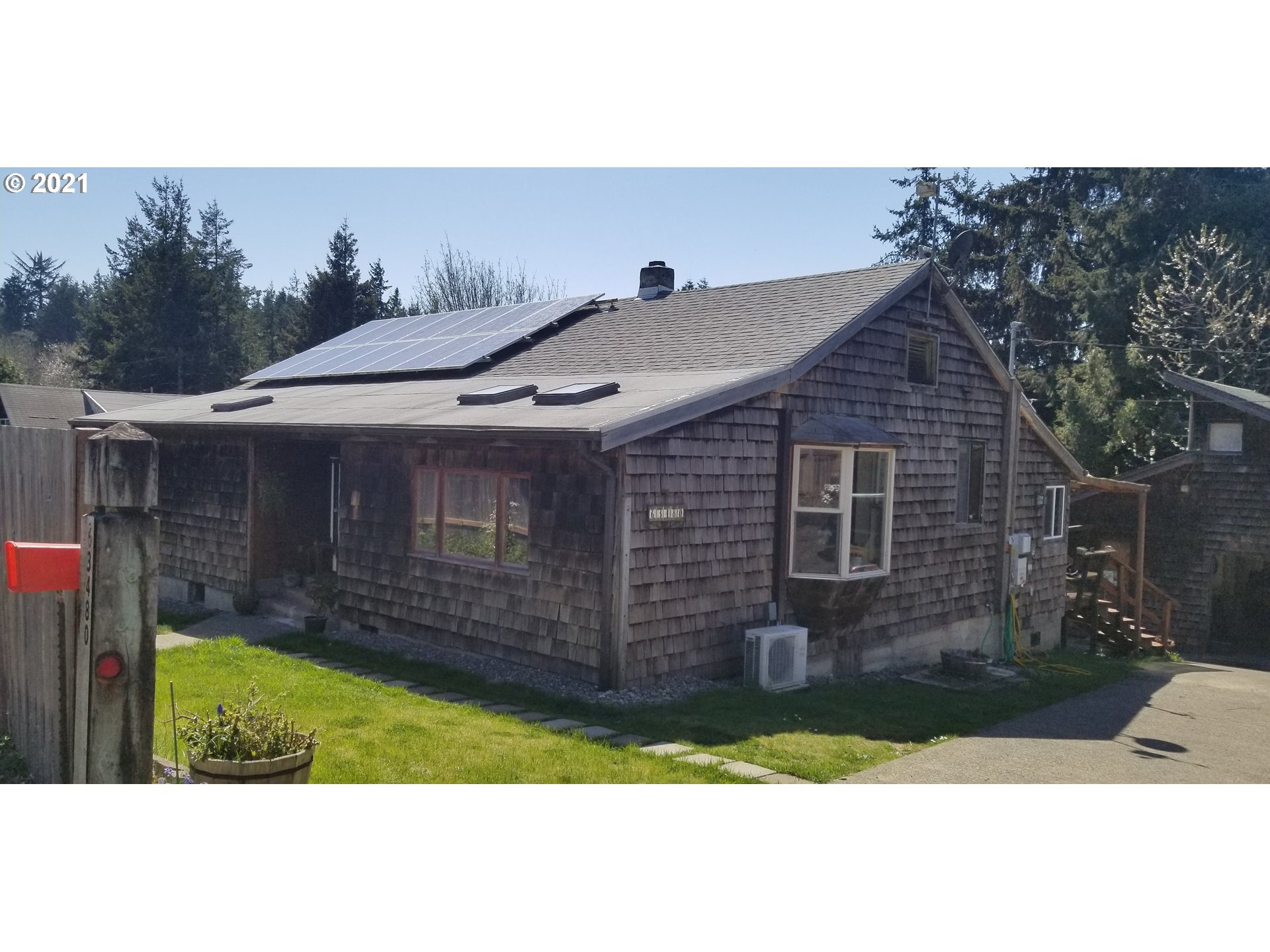 63480 Flanagan Road Coos Bay, OR 97420 - Photo 1 of 32 Gallery Image 1