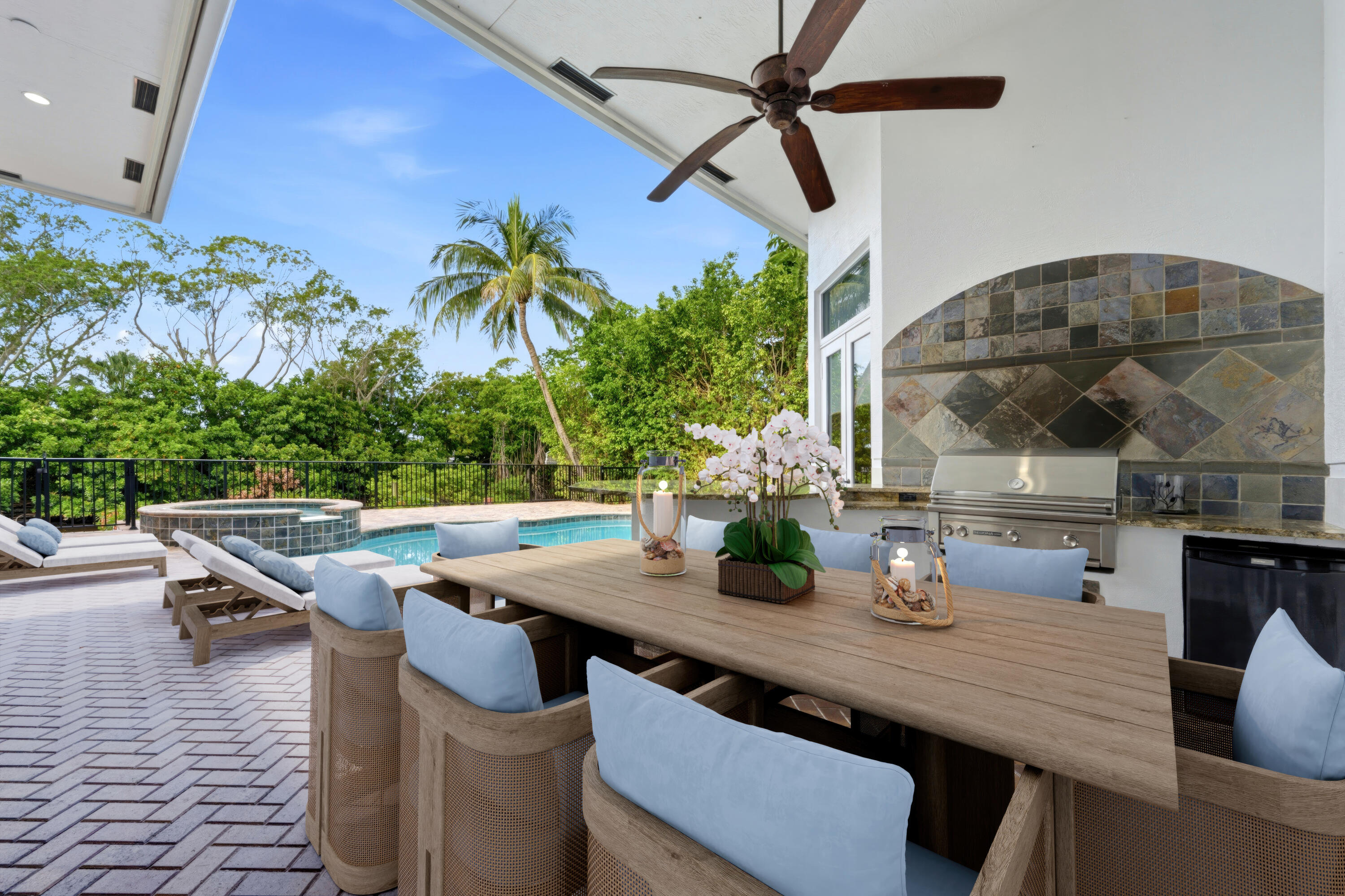 608 Inlet Road North Palm Beach, FL 33408 - Photo 8 of 62 VIRTUAL STAGED BACK PATIO