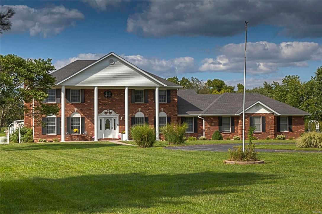 2719 Imbs Station Road Millstadt, IL 62260 - Photo 1 of 59 Gallery Image 1