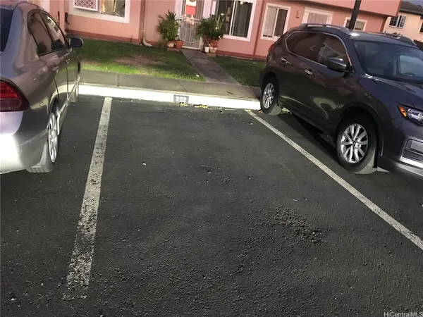 $2,300 | 91-1153 Kamaaha Loop, Unit 9D, Kapolei, HI 96707