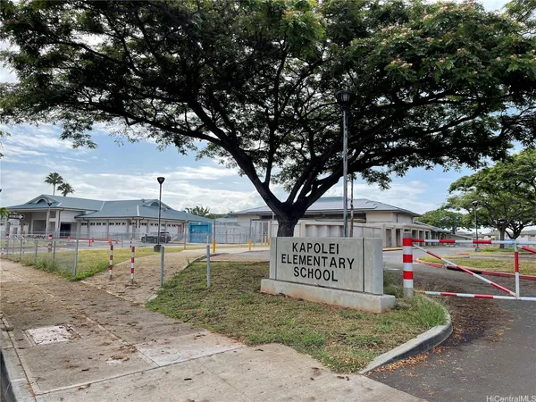 $2,300 | 91-1153 Kamaaha Loop, Unit 9D, Kapolei, HI 96707