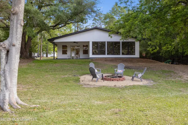 $449,500 | 13 Magnolia Drive, Perkinston, MS 39573