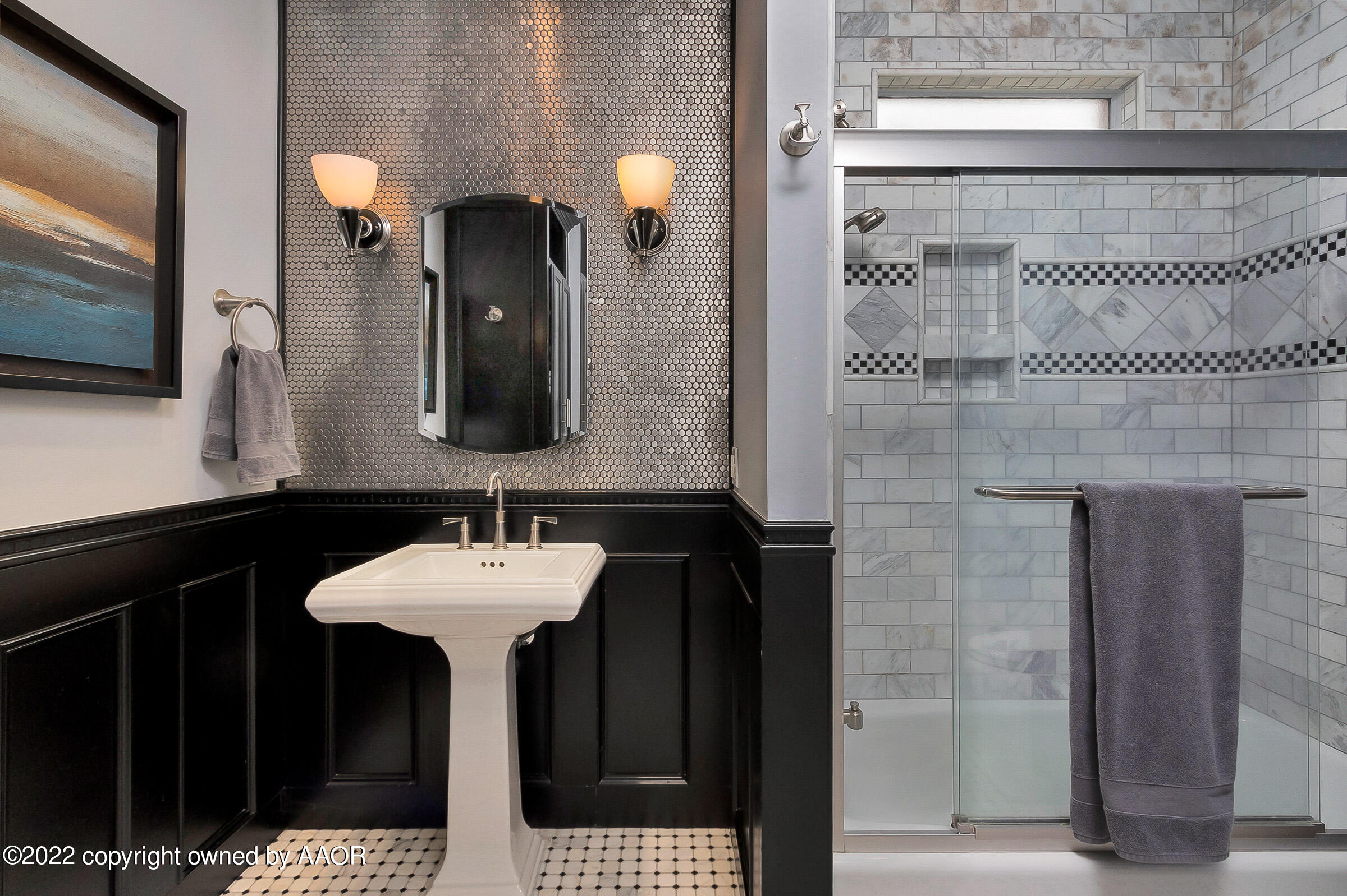 2 Snead Lane Amarillo, TX 79124 - Photo 36 of 76 a bathroom with a sink and a mirror