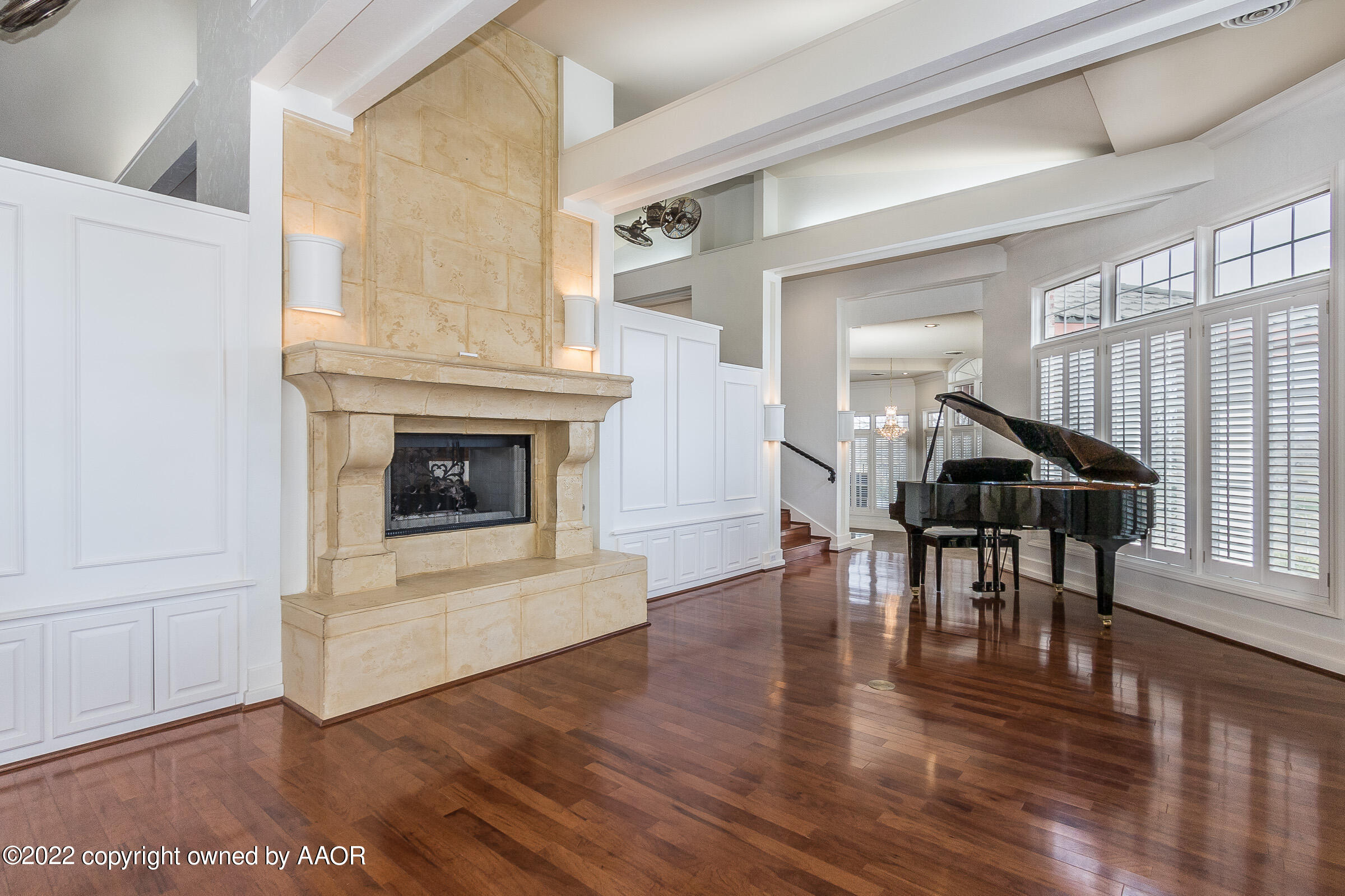 2 Snead Lane Amarillo, TX 79124 - Photo 9 of 76 a view of a livingroom with furniture and a fireplace