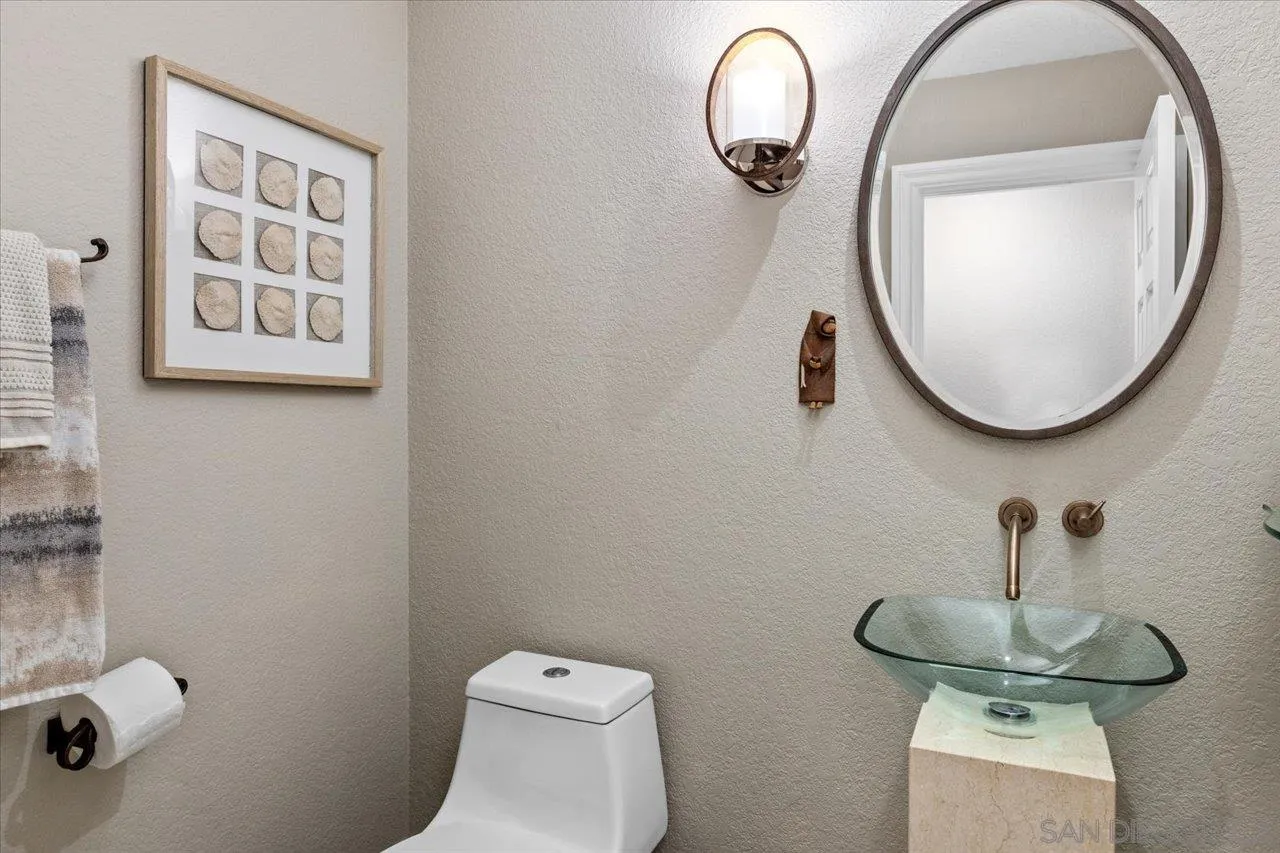 2031 Ridgecrest Place Escondido, CA 92029 - Photo 18 of 58 Gallery Image 18
