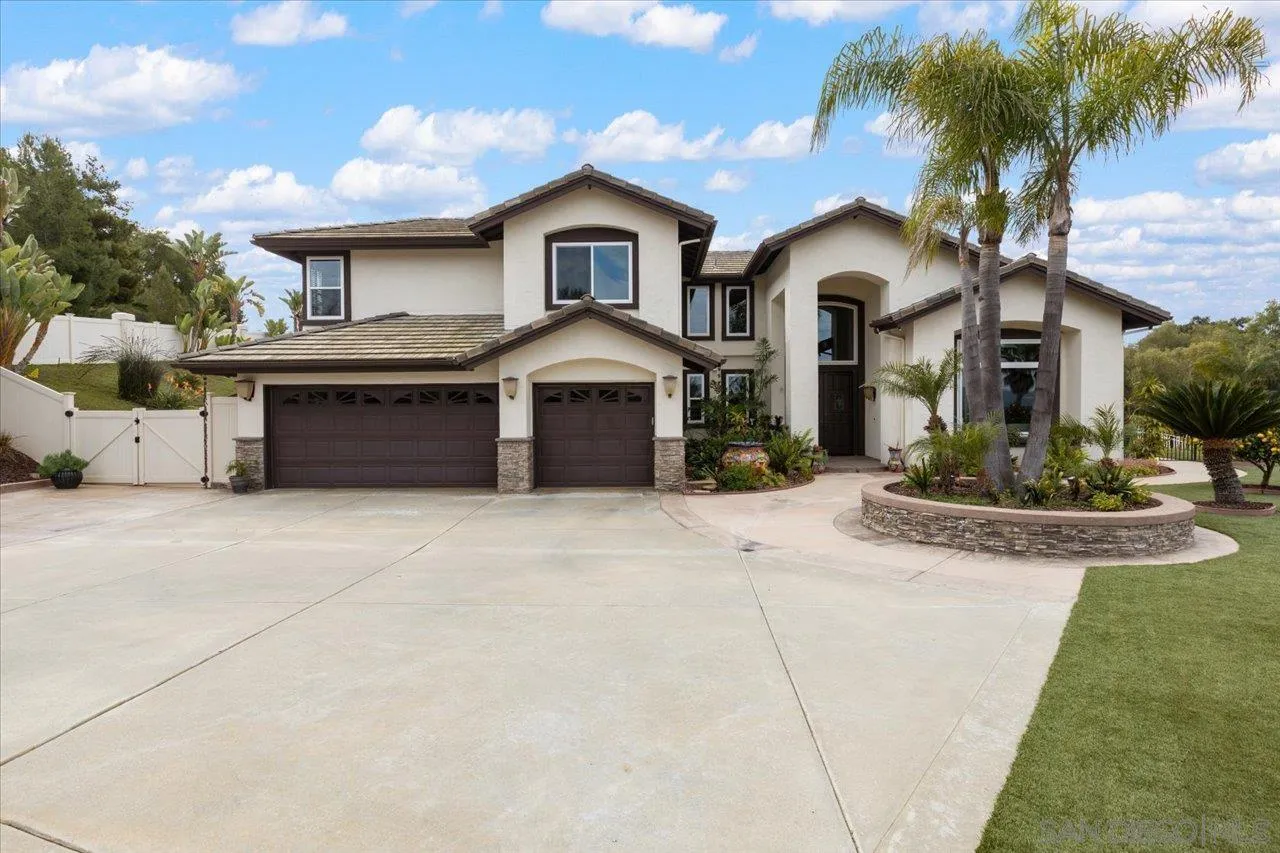2031 Ridgecrest Place Escondido, CA 92029 - Photo 2 of 58 Gallery Image 2