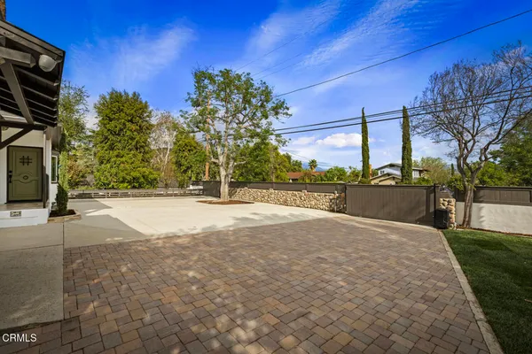 $1,288,888 | 11211 Osborne Street, Sylmar, CA 91342