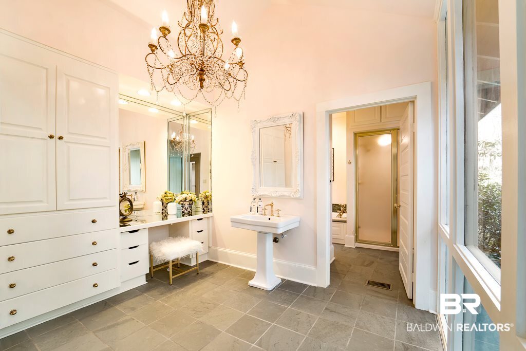 2355 Venetia Road Mobile, AL 36605 - Photo 25 of 48 Dressing Room in Master