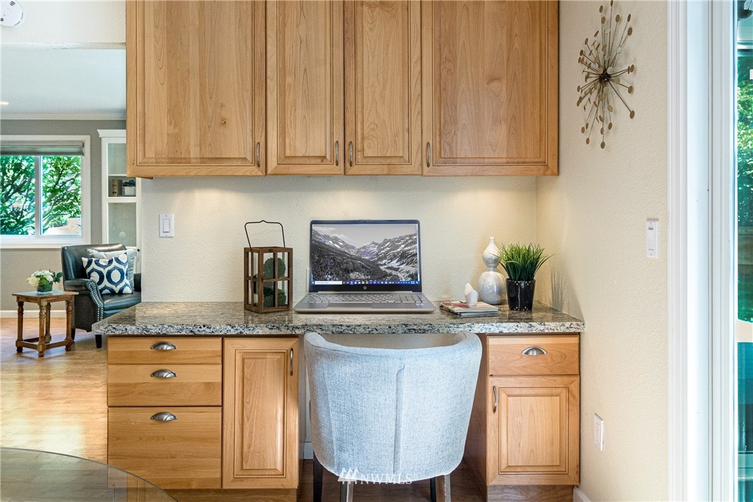 9826 237th Place Southwest Edmonds, WA 98020 - Photo 13 of 30 Gallery Image 13