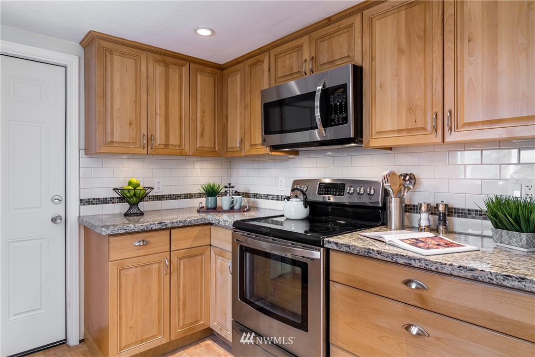 9826 237th Place Southwest Edmonds, WA 98020 - Photo 16 of 30 Gallery Image 16