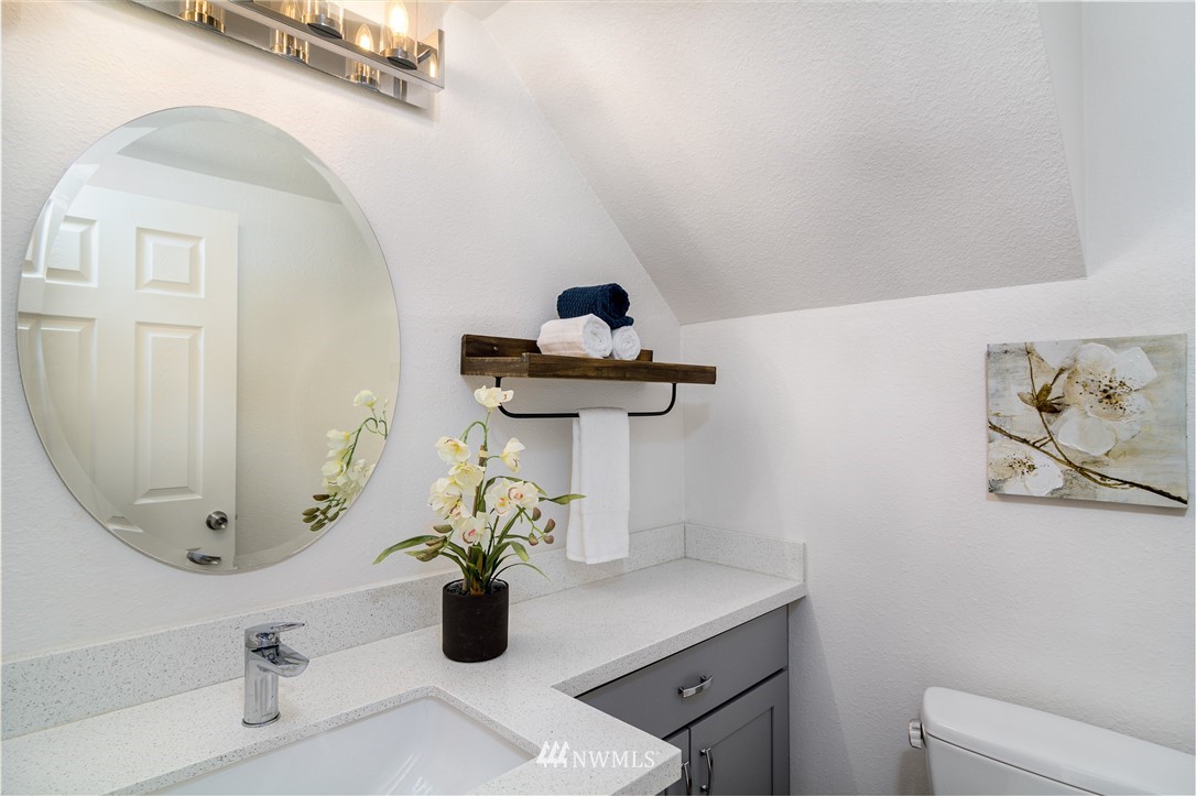 9826 237th Place Southwest Edmonds, WA 98020 - Photo 9 of 30 Gallery Image 9