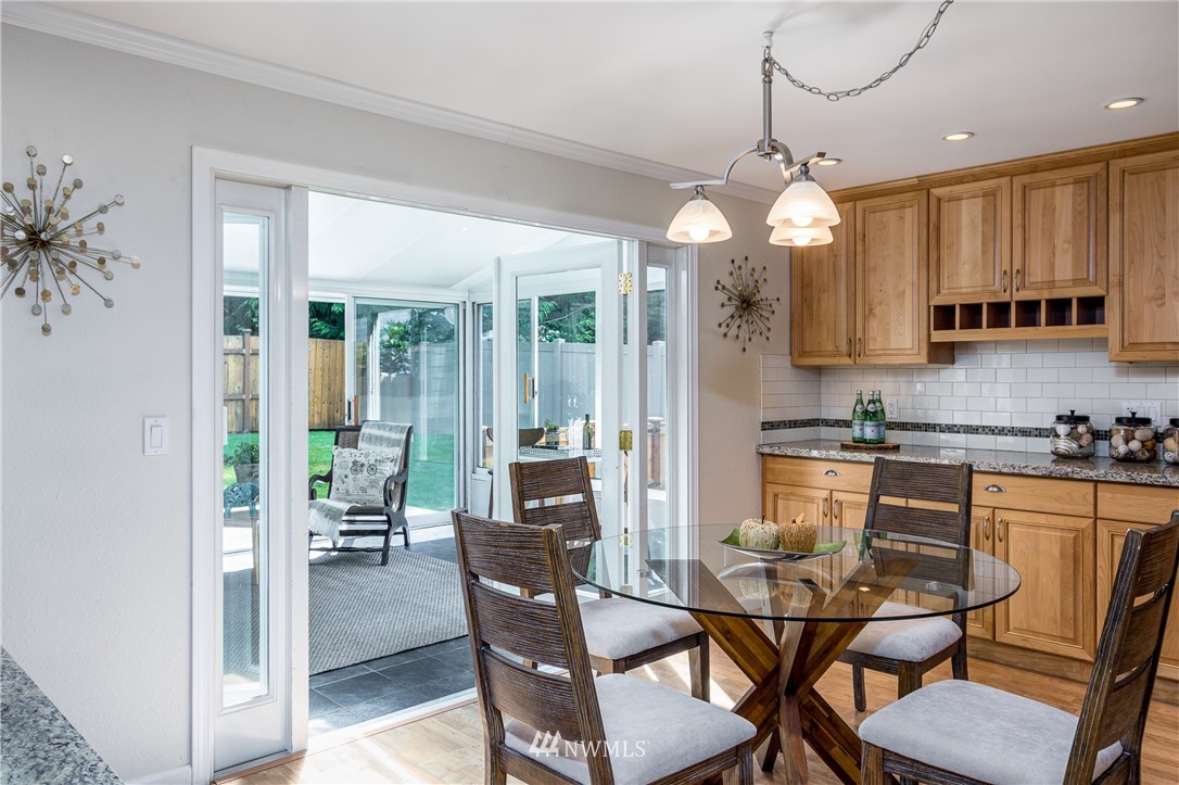 9826 237th Place Southwest Edmonds, WA 98020 - Photo 10 of 30 Gallery Image 10