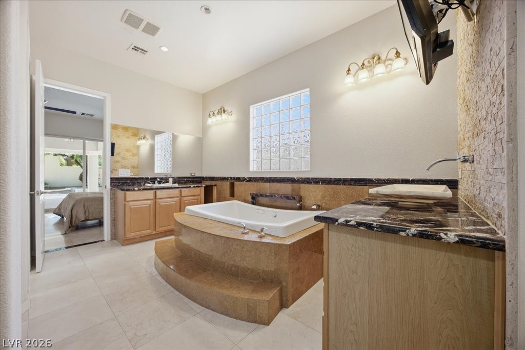 2765 Struan Avenue Henderson, NV 89044 - Photo 27 of 65 Double Vaninity and sinks.