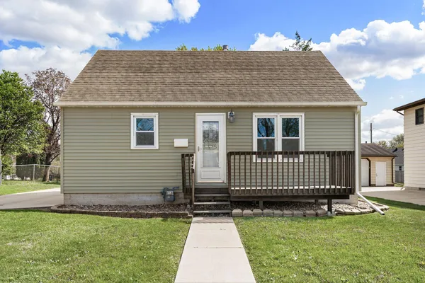 $189,900 | 2110 Oakland Avenue East, Austin, MN 55912