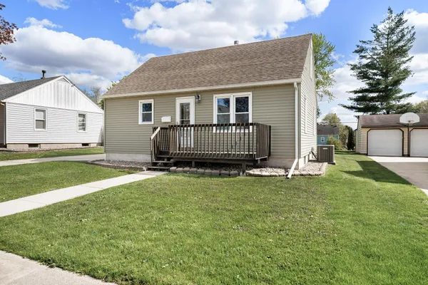 $189,900 | 2110 Oakland Avenue East, Austin, MN 55912