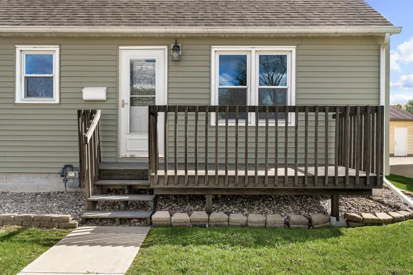 $189,900 | 2110 Oakland Avenue East, Austin, MN 55912