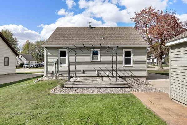 $189,900 | 2110 Oakland Avenue East, Austin, MN 55912