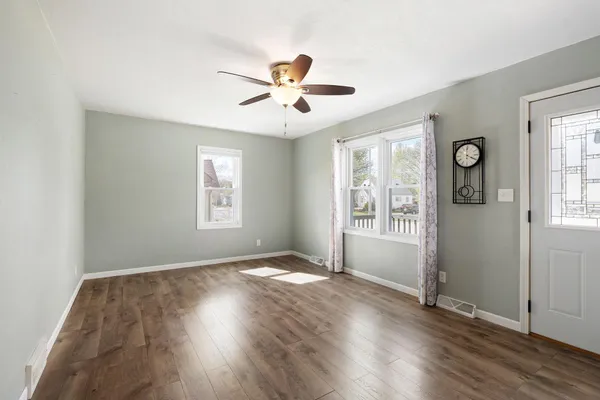 $189,900 | 2110 Oakland Avenue East, Austin, MN 55912