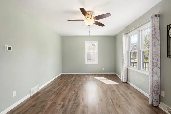 $189,900 | 2110 Oakland Avenue East, Austin, MN 55912