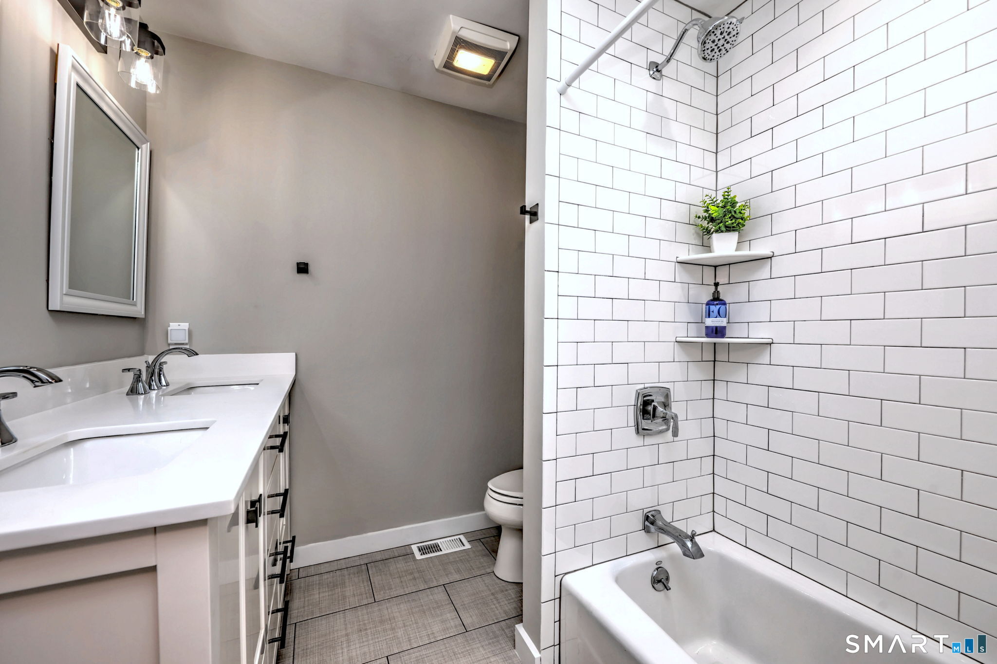 439 Waverly Road Shelton, CT 06484 - Photo 23 of 41