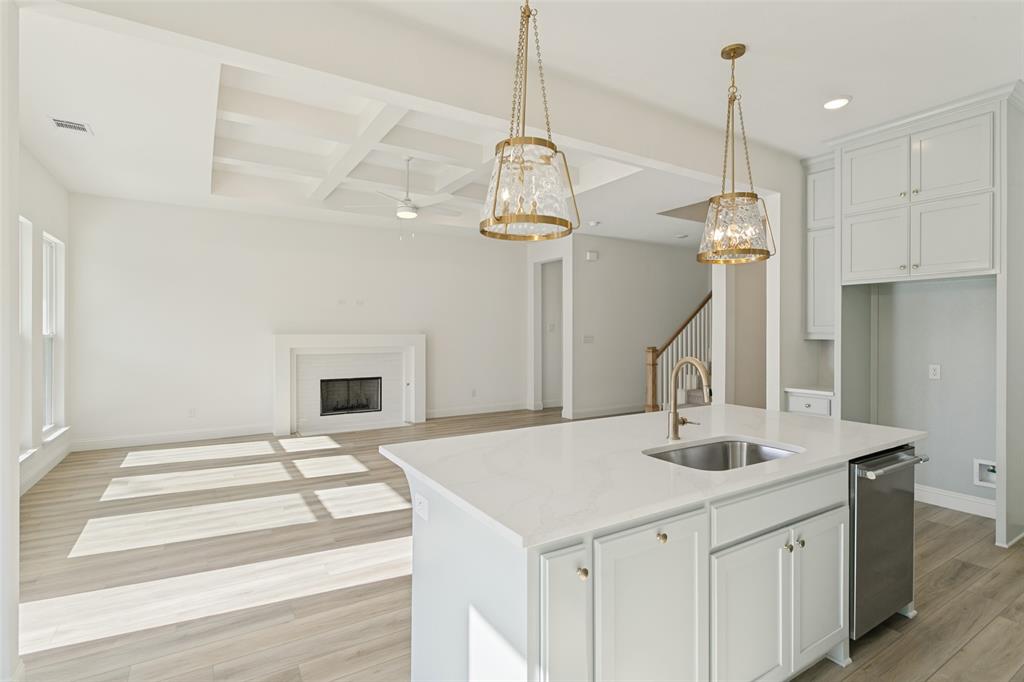 1004 Derby Road Willow Park, TX 76087 - Photo 10 of 26 Gallery Image 10