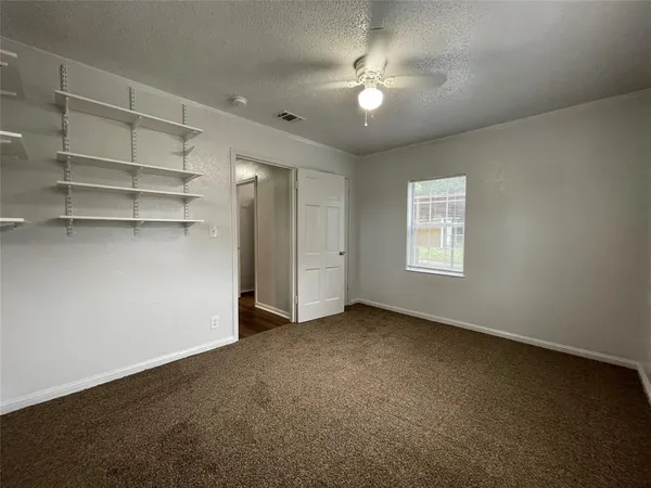 $1,695 | 5108 Tulane Avenue, River Oaks, TX 76114
