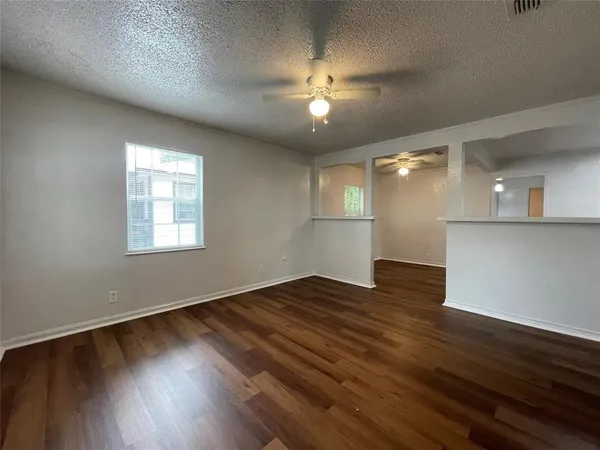 $1,695 | 5108 Tulane Avenue, River Oaks, TX 76114