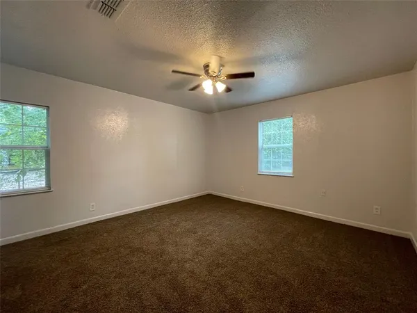 $1,695 | 5108 Tulane Avenue, River Oaks, TX 76114