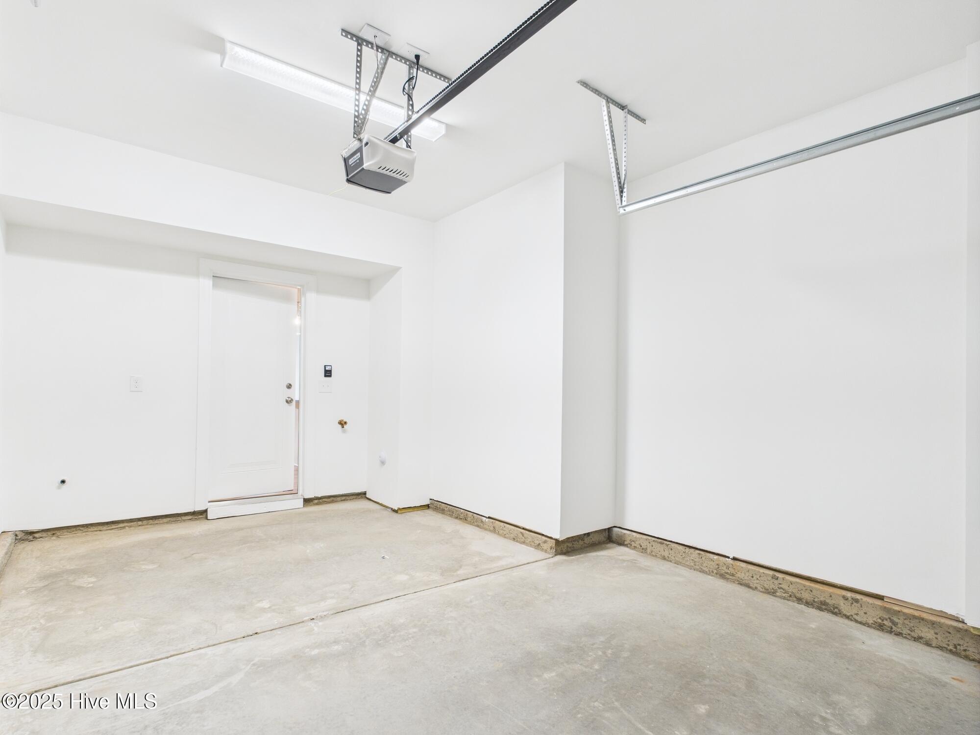 1251 Shaw View Alley, Unit 101 Raleigh, NC 27601 - Photo 41 of 47 CAM01608G0-PR0097-STILL057