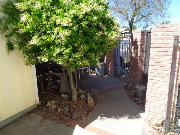 $484,900 | 750 Coralwood Road, Modesto, CA 95356