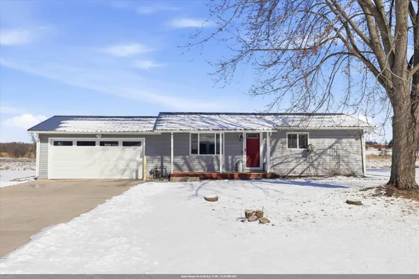$369,900 | 744 Twin Harbor Drive, Winneconne, WI 54986