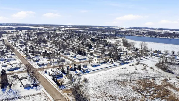 $369,900 | 744 Twin Harbor Drive, Winneconne, WI 54986