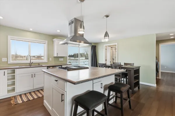 $369,900 | 744 Twin Harbor Drive, Winneconne, WI 54986