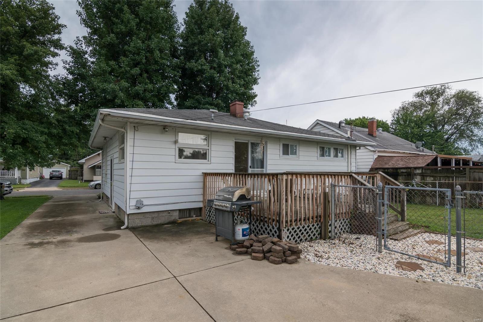 314 West Thomas Street Roxana, IL 62084 - Photo 25 of 27