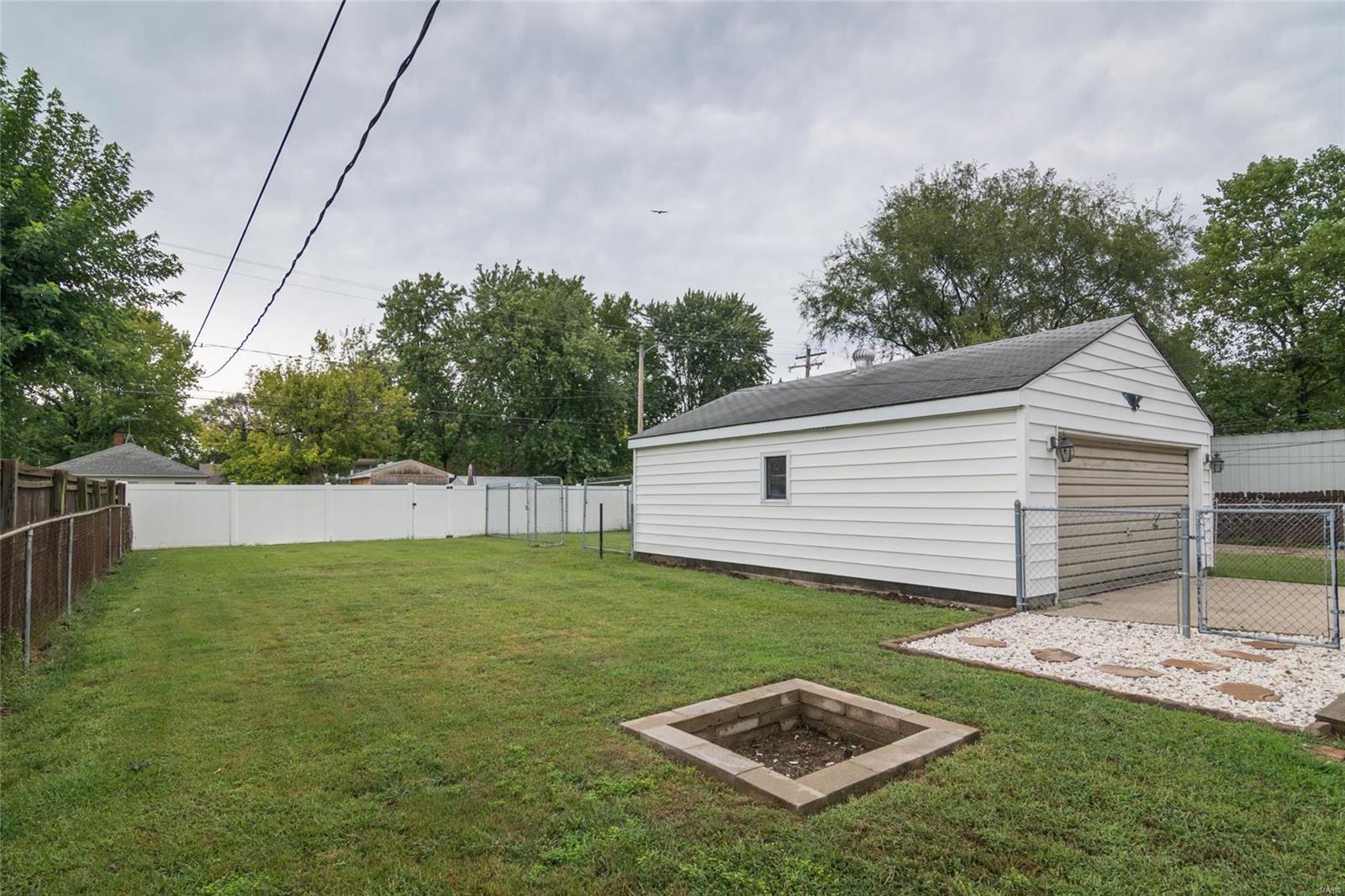 314 West Thomas Street Roxana, IL 62084 - Photo 5 of 27