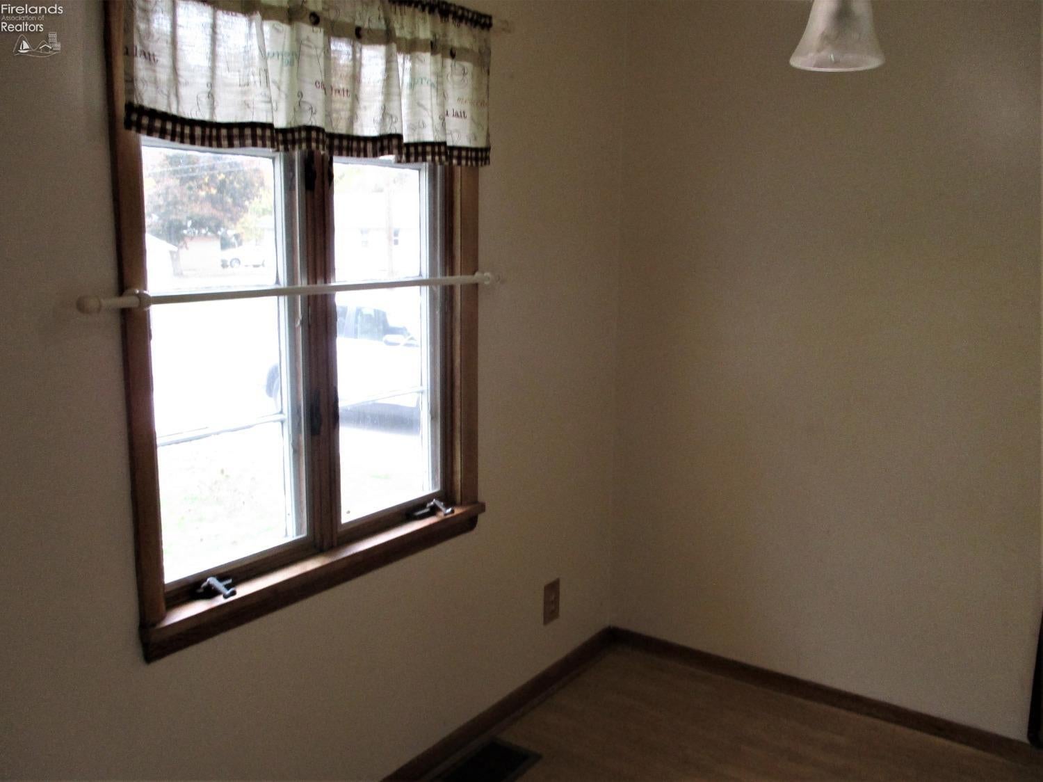 115 Lincoln Road Tiffin, OH 44883 - Photo 9 of 24 Gallery Image 9