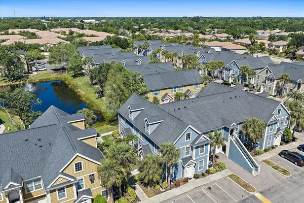 $199,000 | 5540 Rosehill Road, Unit 201, Sarasota, FL 34233