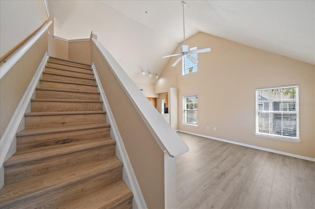 5540 Rosehill Road, Unit 201 Sarasota, FL 34233 - Photo 34 of 52