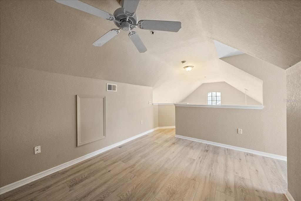 5540 Rosehill Road, Unit 201 Sarasota, FL 34233 - Photo 37 of 52