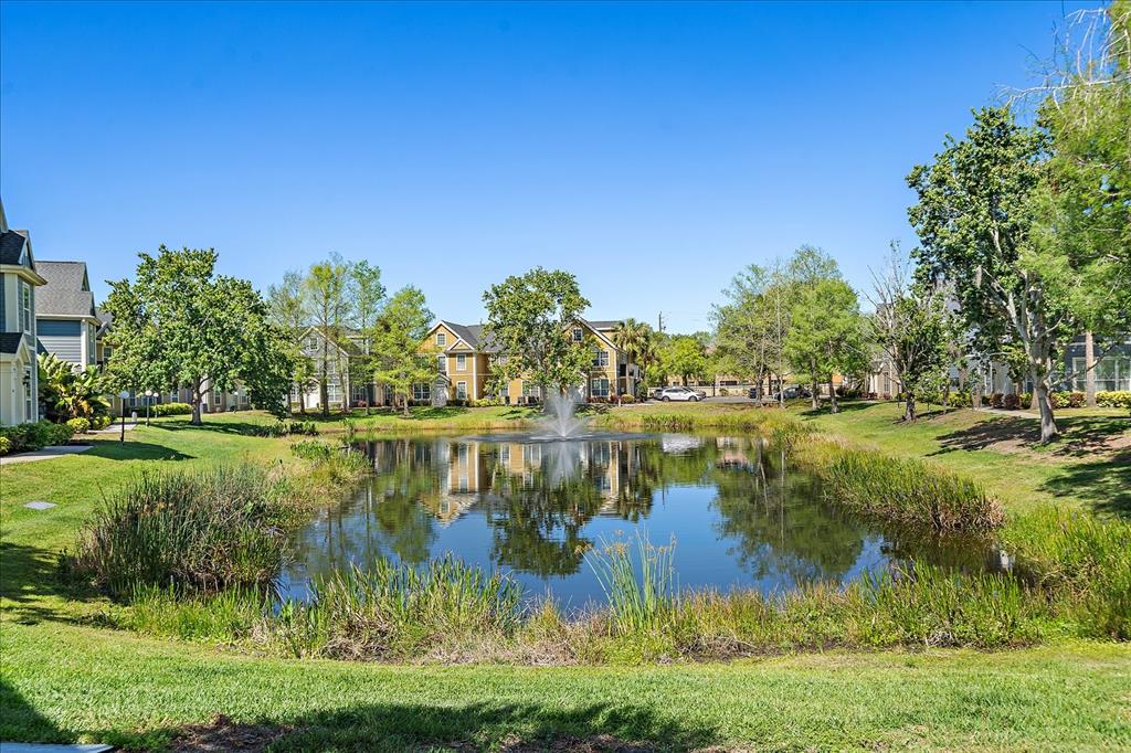 5540 Rosehill Road, Unit 201 Sarasota, FL 34233 - Photo 4 of 52