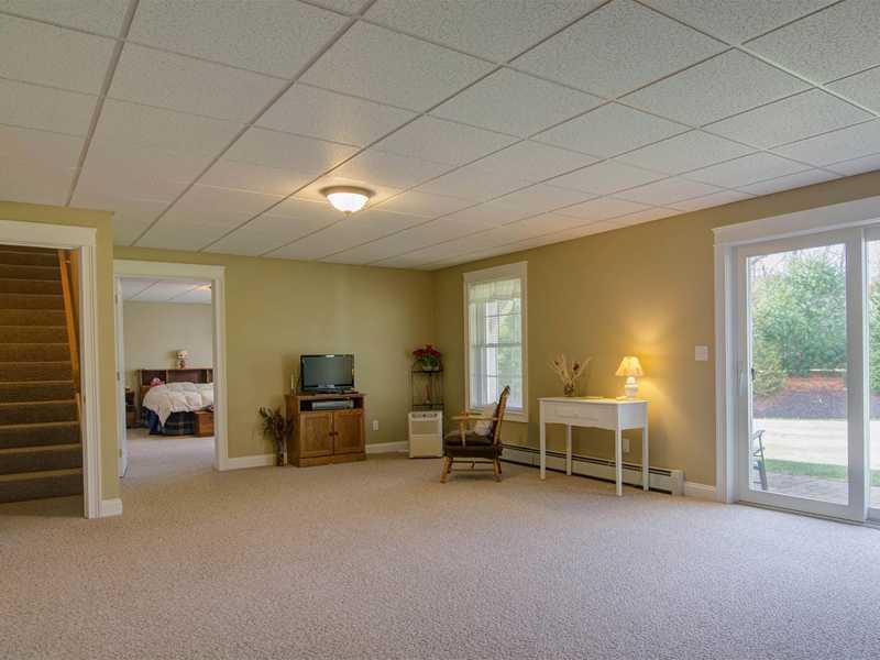 6 Goose Ledge Road, Unit 37 Cumberland Foreside, ME 04110 - Photo 21 of 27 Den/Family/Great Room.