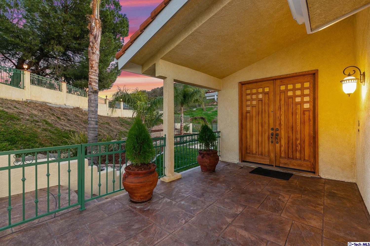 7150 Estepa Drive Tujunga, CA 91042 - Photo 6 of 61