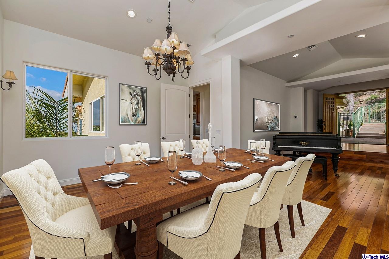 7150 Estepa Drive Tujunga, CA 91042 - Photo 10 of 61