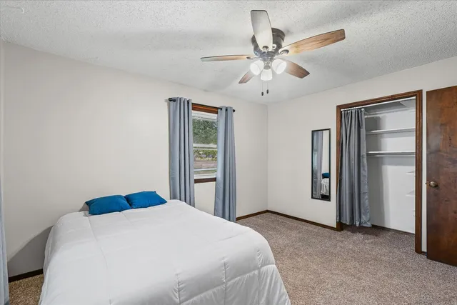 $284,900 | 1001 West Dianne Lane, Mahomet, IL 61853