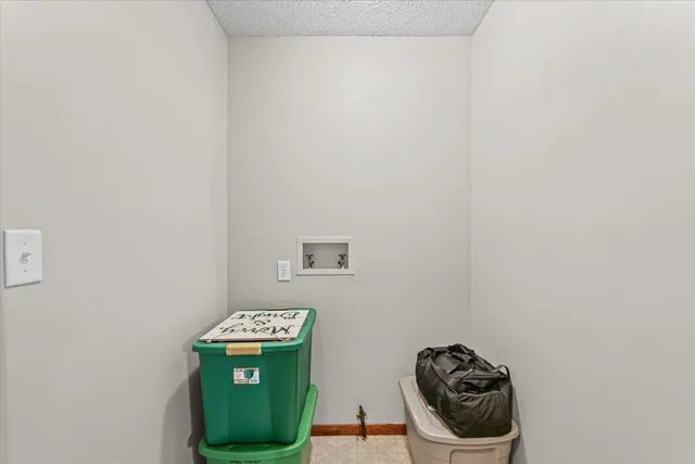 $284,900 | 1001 West Dianne Lane, Mahomet, IL 61853