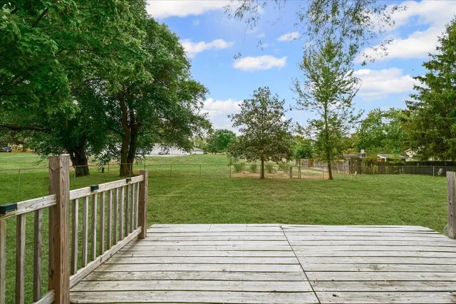 $284,900 | 1001 West Dianne Lane, Mahomet, IL 61853